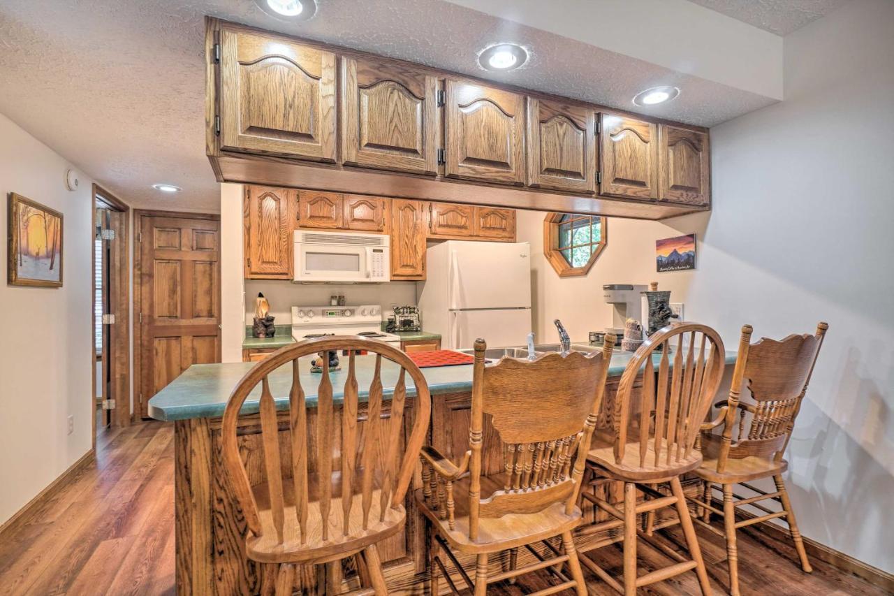 Picturesque Pigeon Forge Cabin With Mountain Views Exterior foto