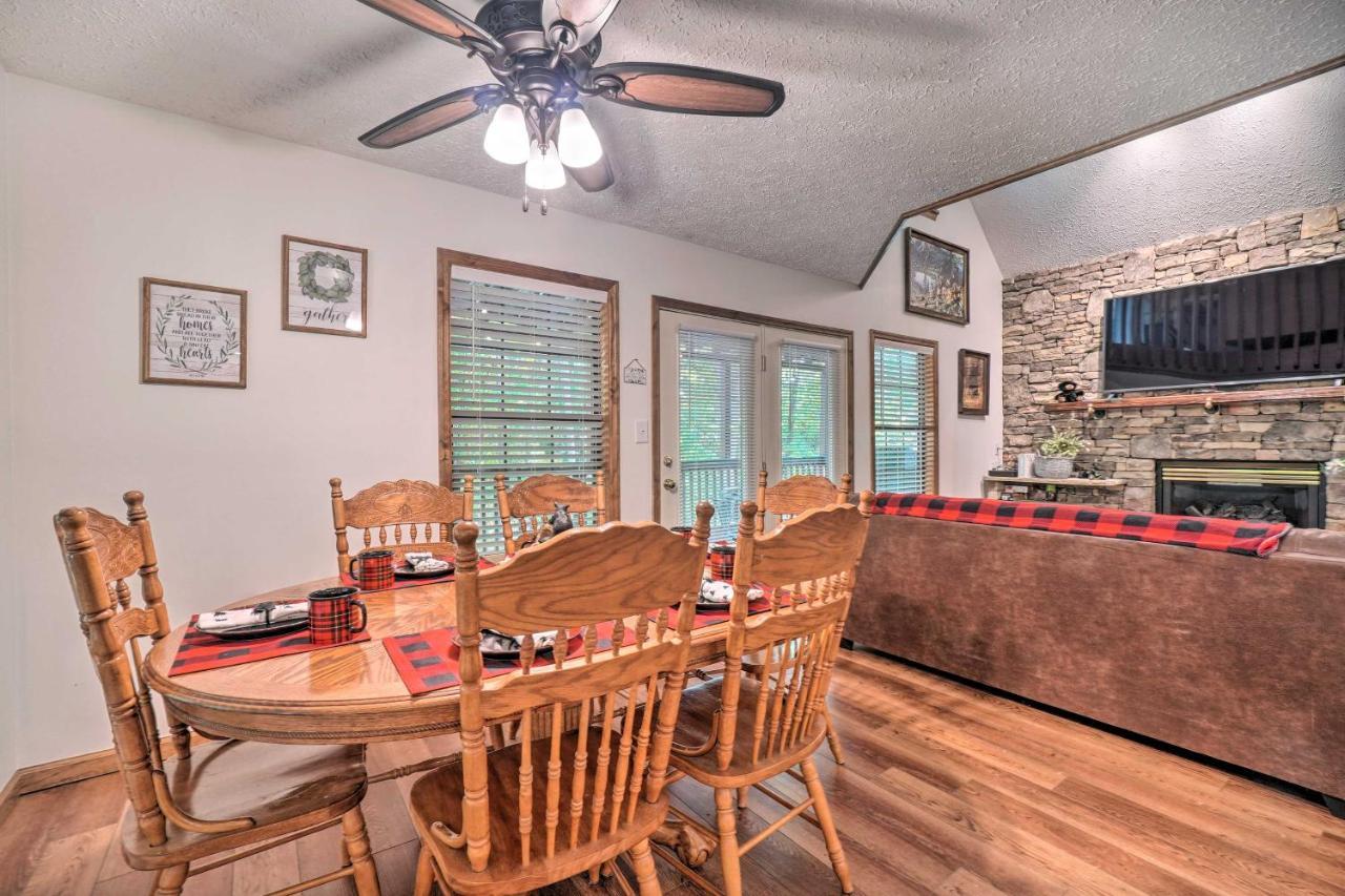 Picturesque Pigeon Forge Cabin With Mountain Views Exterior foto