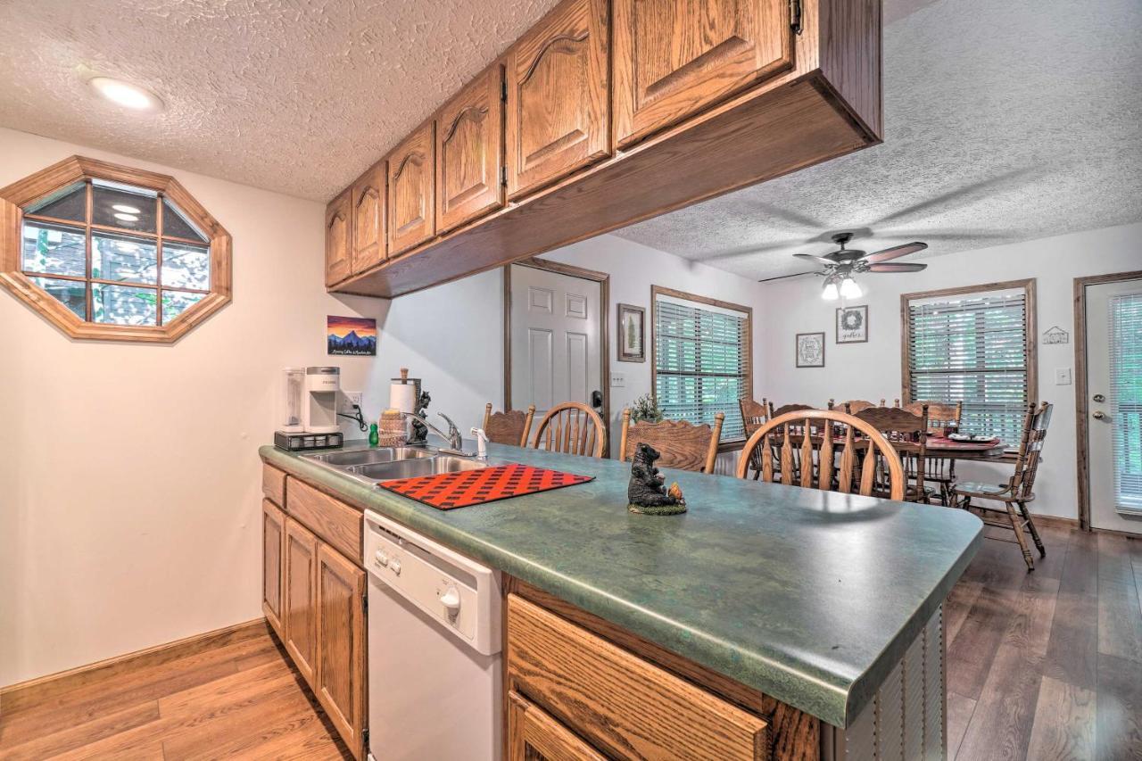 Picturesque Pigeon Forge Cabin With Mountain Views Exterior foto