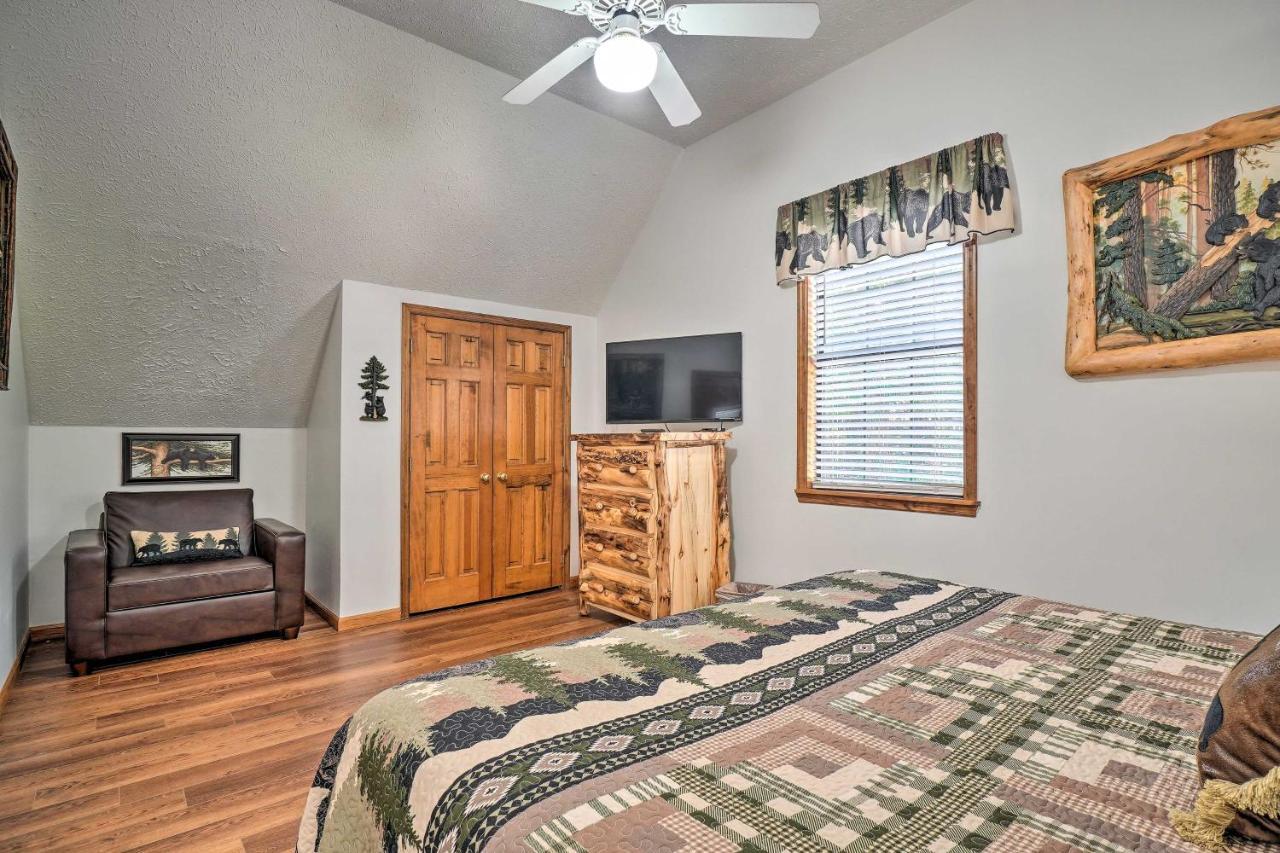 Picturesque Pigeon Forge Cabin With Mountain Views Exterior foto